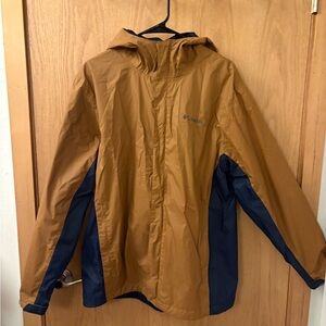 Columbia Men's Tan and Navy Raincoat